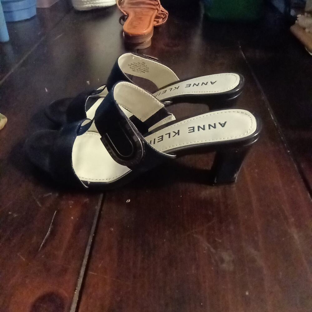 Anne Klein Mia Block Heel Sandals In Navy Sz. 9 M - Picture 4 of 7